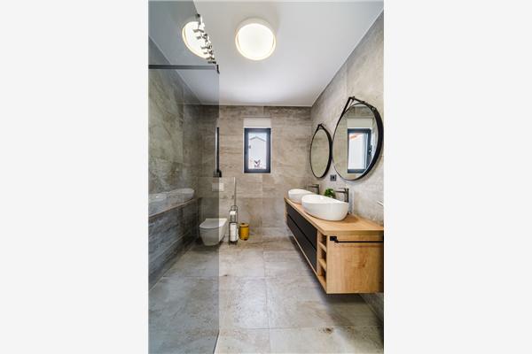 House K1, for 10 persons