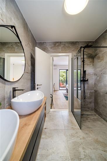 House K1, for 10 persons