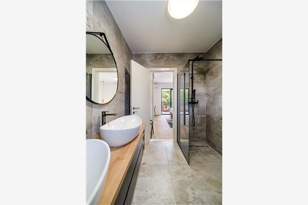 House K1, for 10 persons