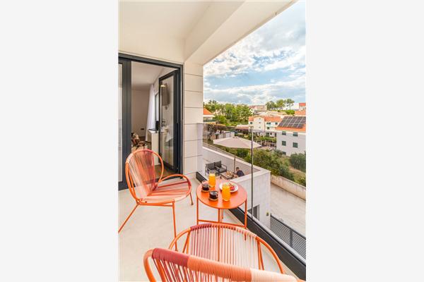 House K1, for 10 persons