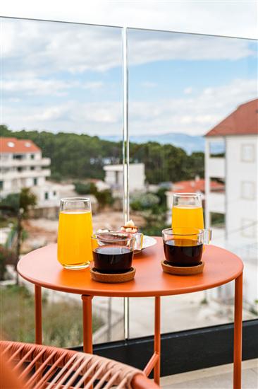 House K1, for 10 persons