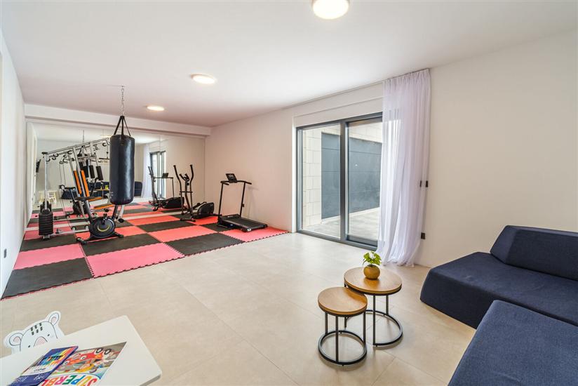 House K1, for 10 persons