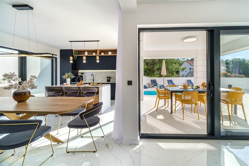 House K1, for 10 persons