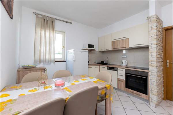 Apartment A4, for 5 persons