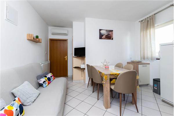 Apartment A4, for 5 persons
