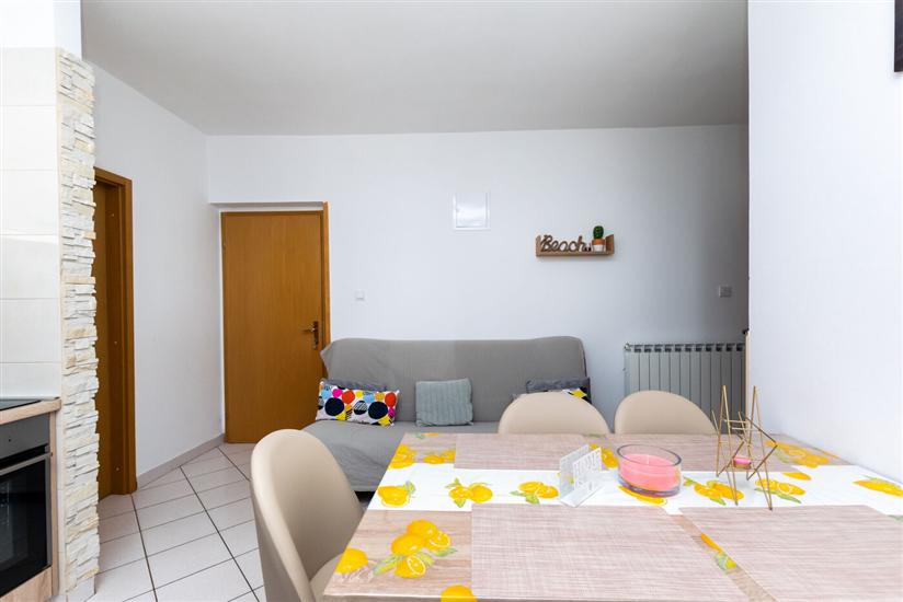 Apartment A4, for 5 persons