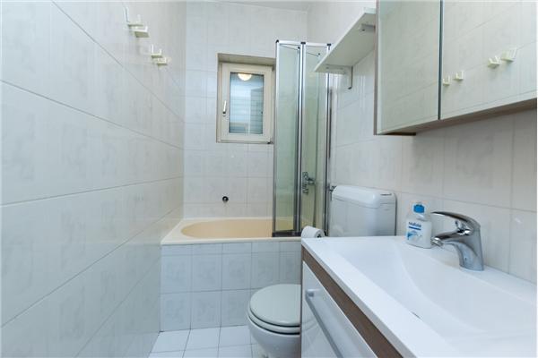 Apartment A4, for 5 persons