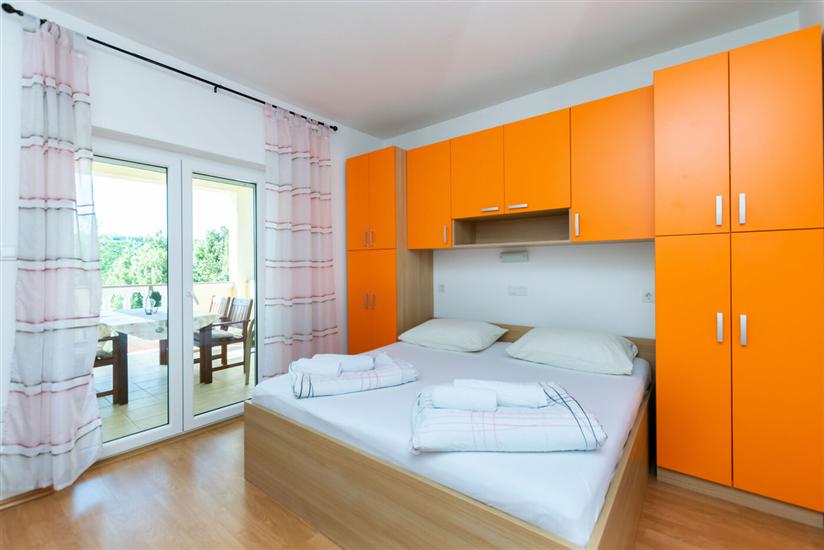 Apartment A4, for 5 persons