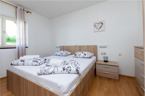 Apartment A4, for 5 persons