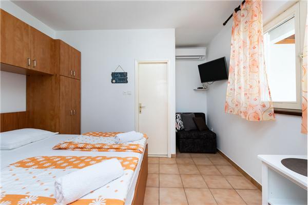 Apartment A5, for 2 persons