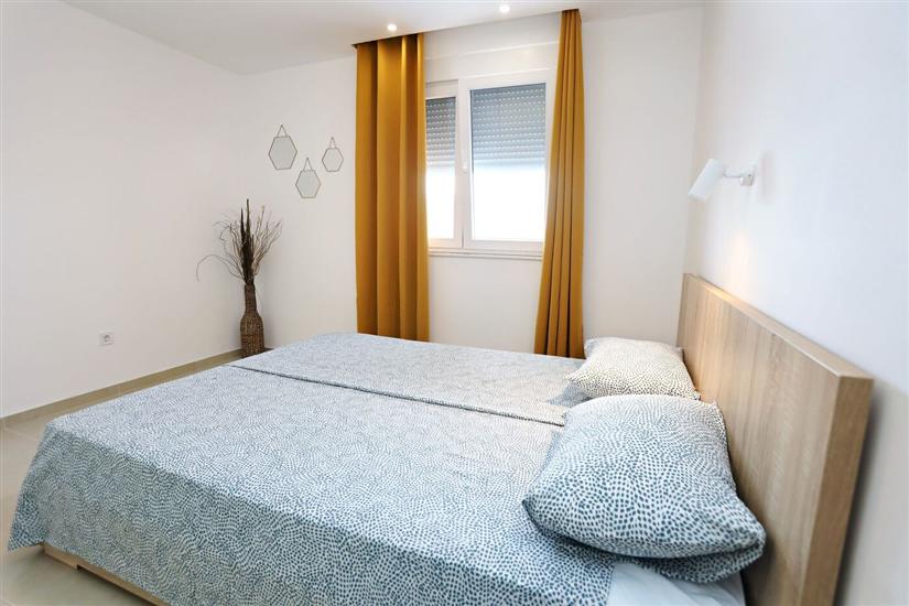 Apartment A8, for 5 persons