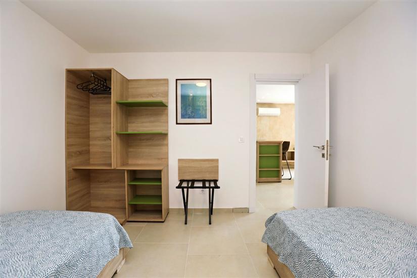 Apartment A8, for 5 persons