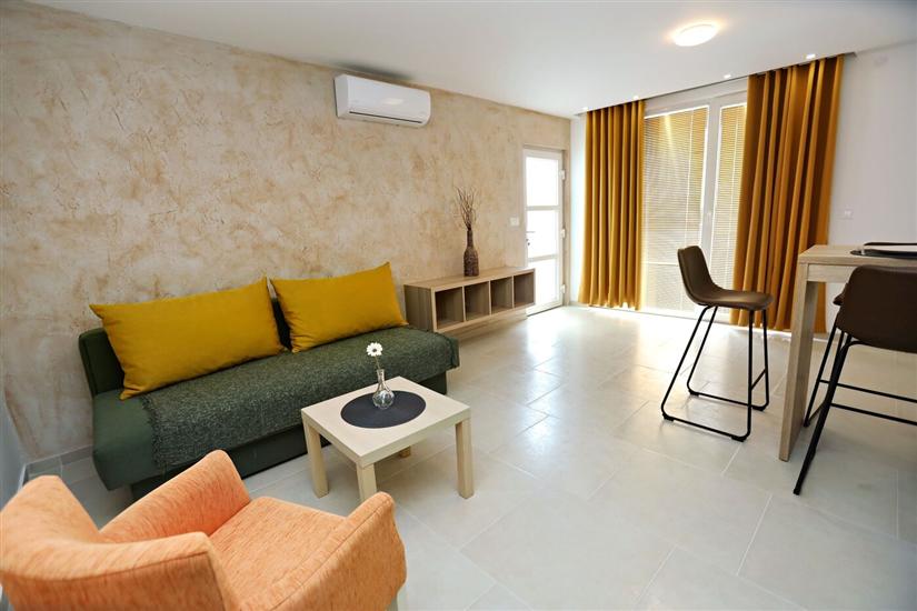 Apartment A9, for 4 persons