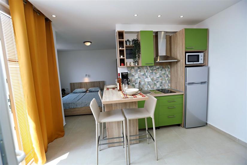 Apartment A10, for 3 persons