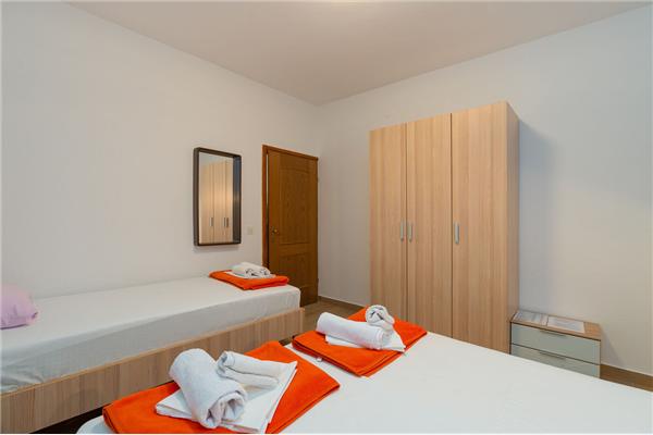 Apartment A1, for 3 persons