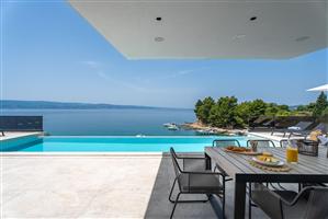House - Omis