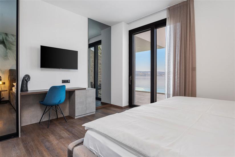 House K1, for 10 persons