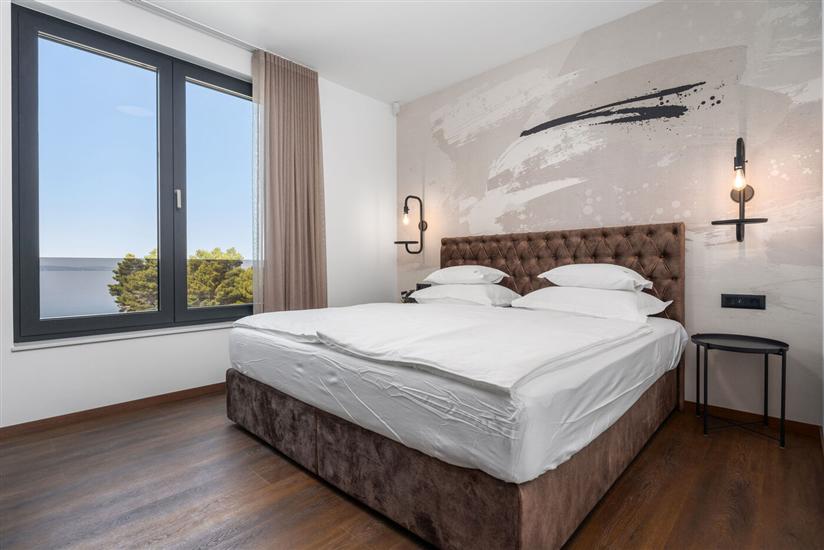 House K1, for 10 persons