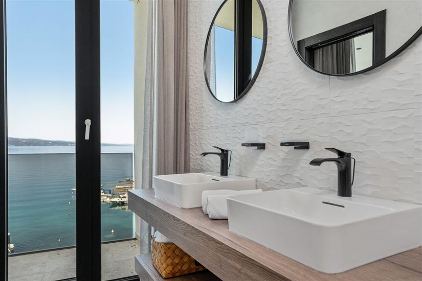 House K1, for 10 persons