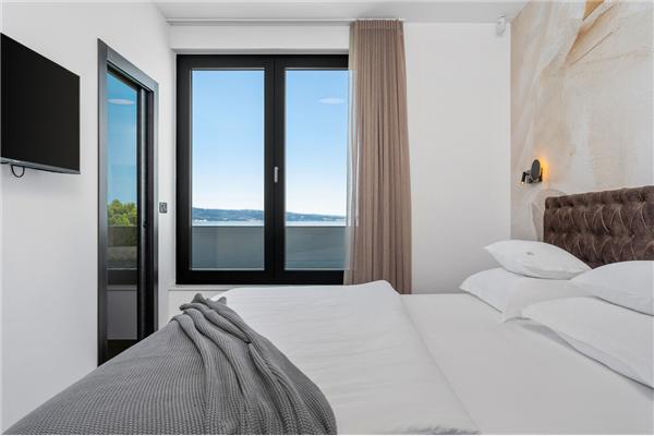 House K1, for 10 persons