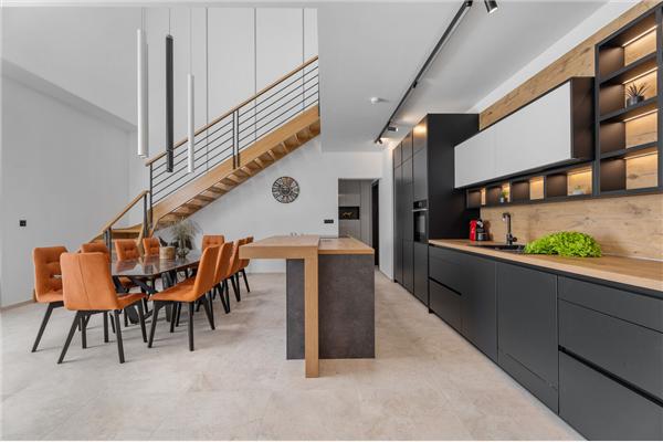 House K1, for 10 persons