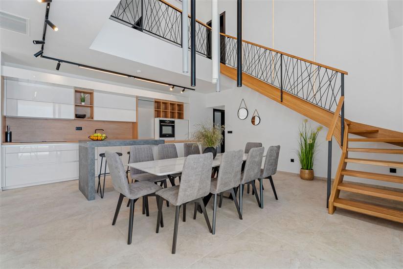 House K1, for 10 persons