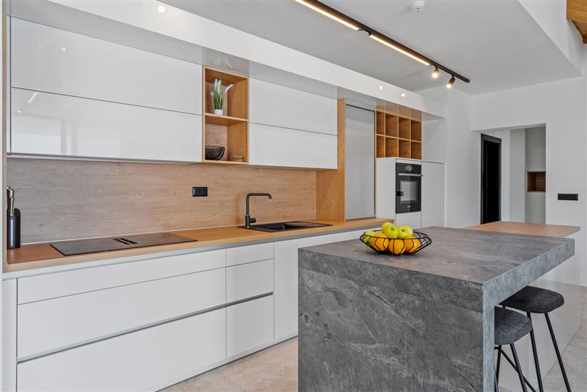 House K1, for 10 persons