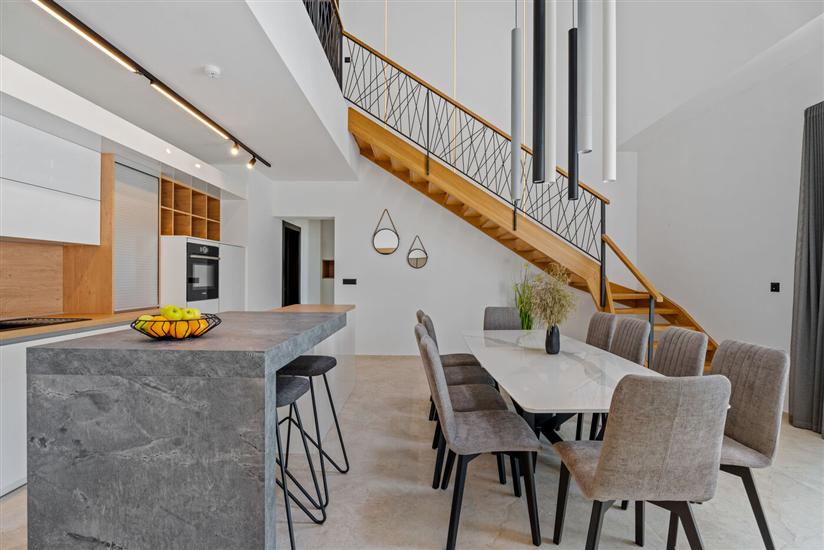 House K1, for 10 persons