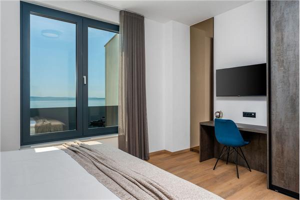 House K1, for 10 persons