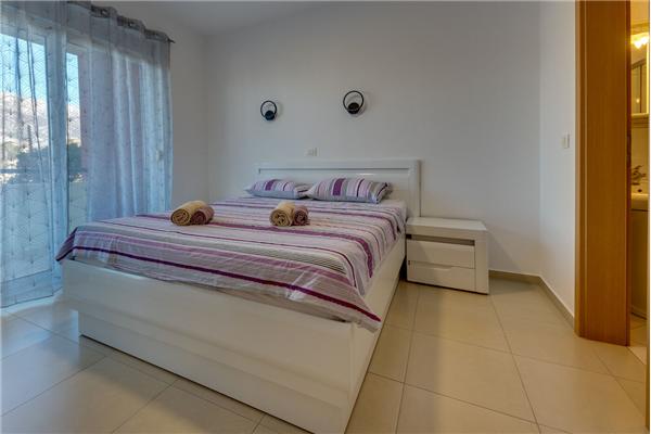 Apartment A9, for 6 persons