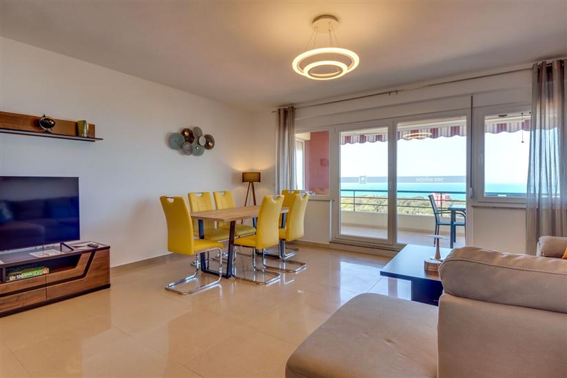 Apartment A10, for 6 persons