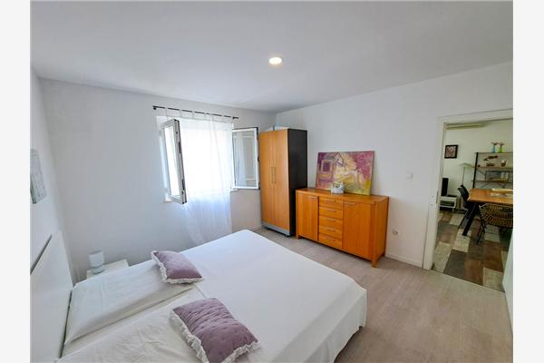 Apartment A4, for 5 persons
