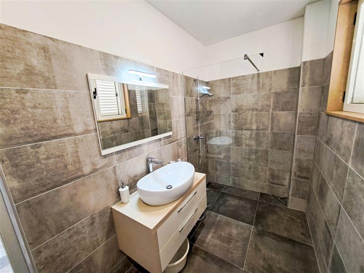 Apartment A4, for 5 persons