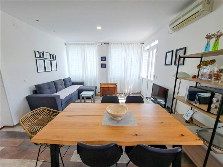 Apartment A4, for 5 persons