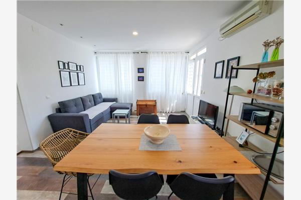 Apartment A4, for 5 persons
