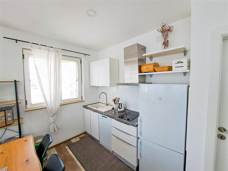 Apartment A4, for 5 persons