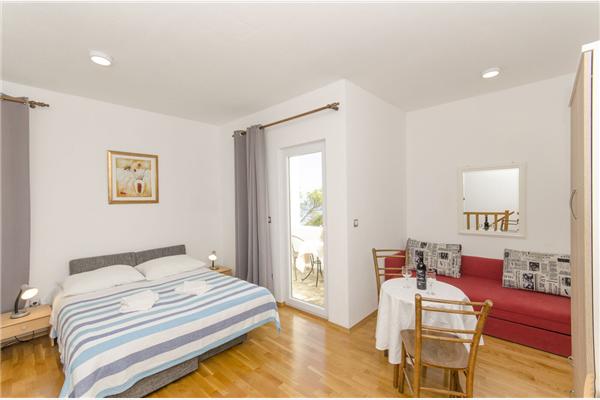 Apartment A2, for 4 persons