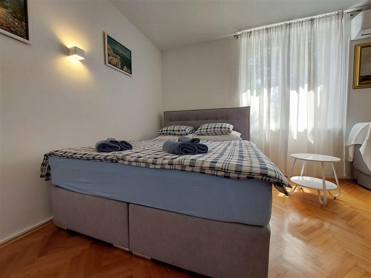 Apartment A2, for 3 persons