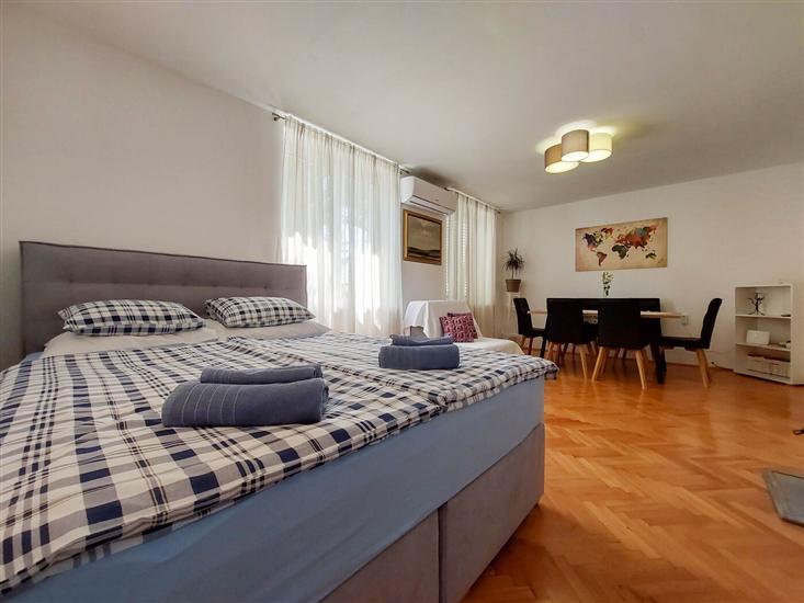 Apartment A2, for 3 persons
