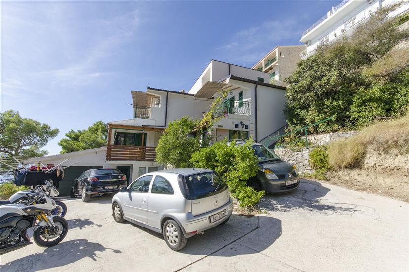 Apartments Mira Beachfront Bliss