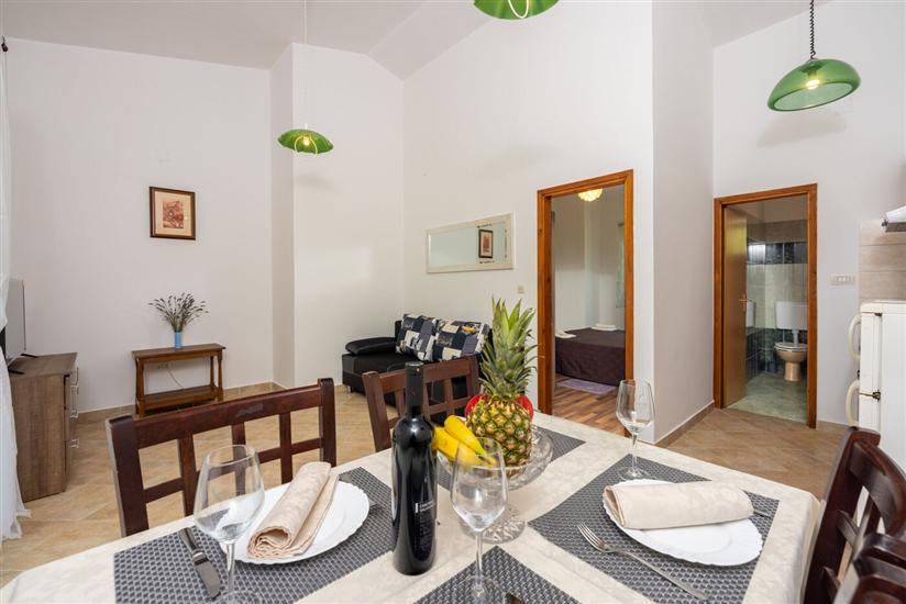 Apartment A2, for 4 persons