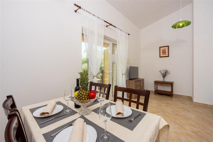 Apartment A2, for 4 persons