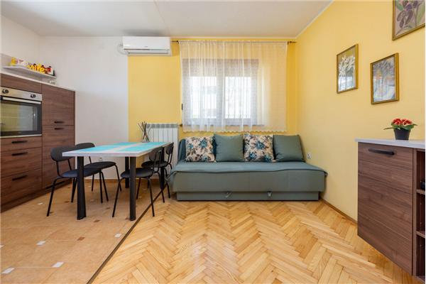 Apartment A3, for 5 persons