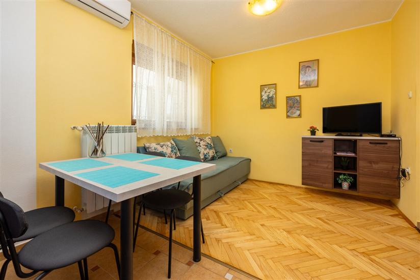 Apartment A3, for 5 persons