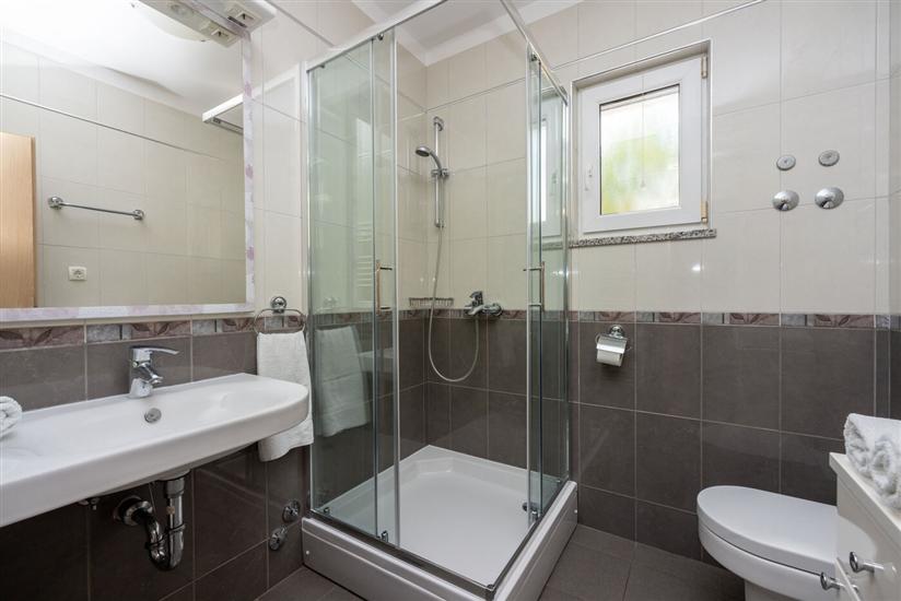 Apartment A1, for 3 persons