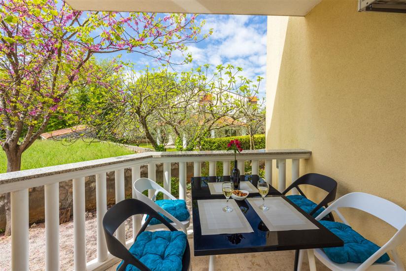 Apartment A1, for 3 persons