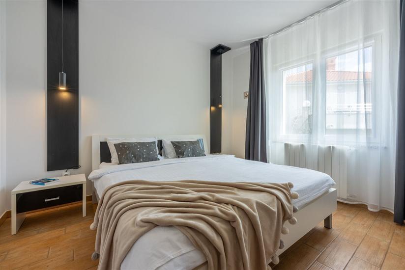 Apartment A2, for 5 persons