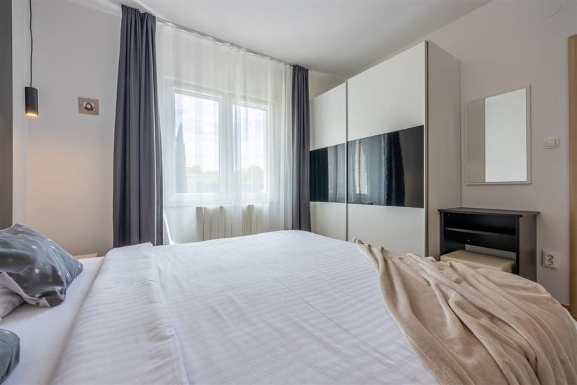 Apartment A2, for 5 persons