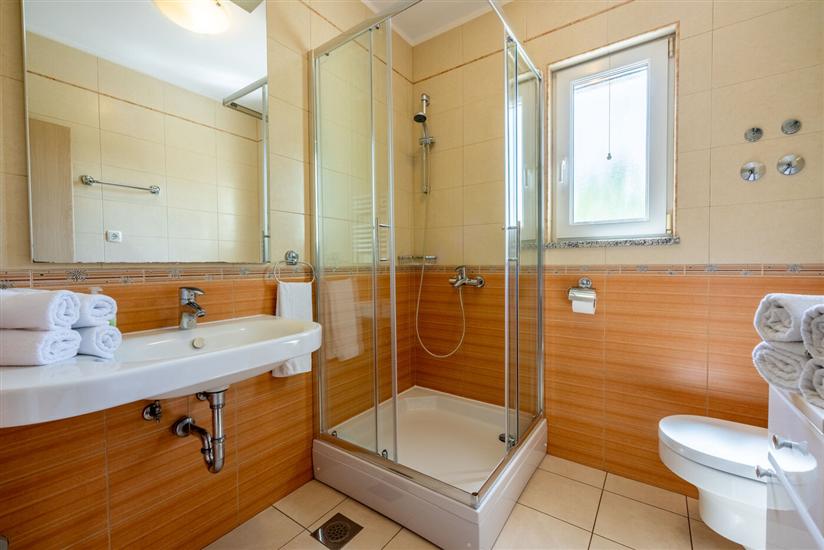 Apartment A2, for 5 persons