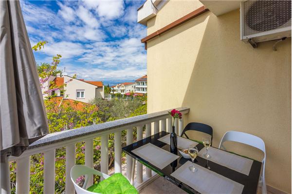 Apartment A2, for 5 persons